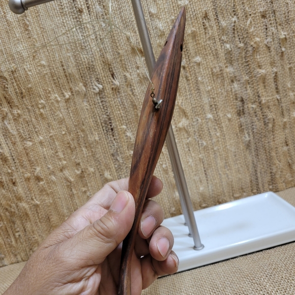 Vintage Burnished Sleek Hand Crafted Hardwood Fish Ornament - Picture 5 of 6